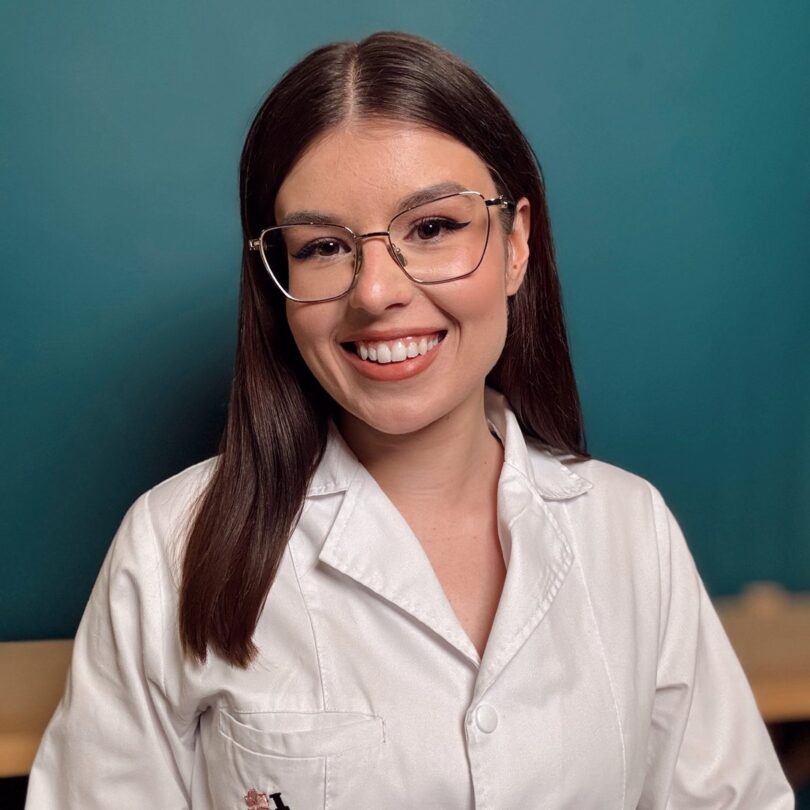 Parfumurile și aluminiul din deodorante sunt cu adevărat un pericol pentru sănătate? Otilia Băra, farmacist specialist și formulator de cosmetice, a răspuns celor mai frecvente întrebări: „Natural nu înseamnă automat mai sigur” EXCLUSIV
