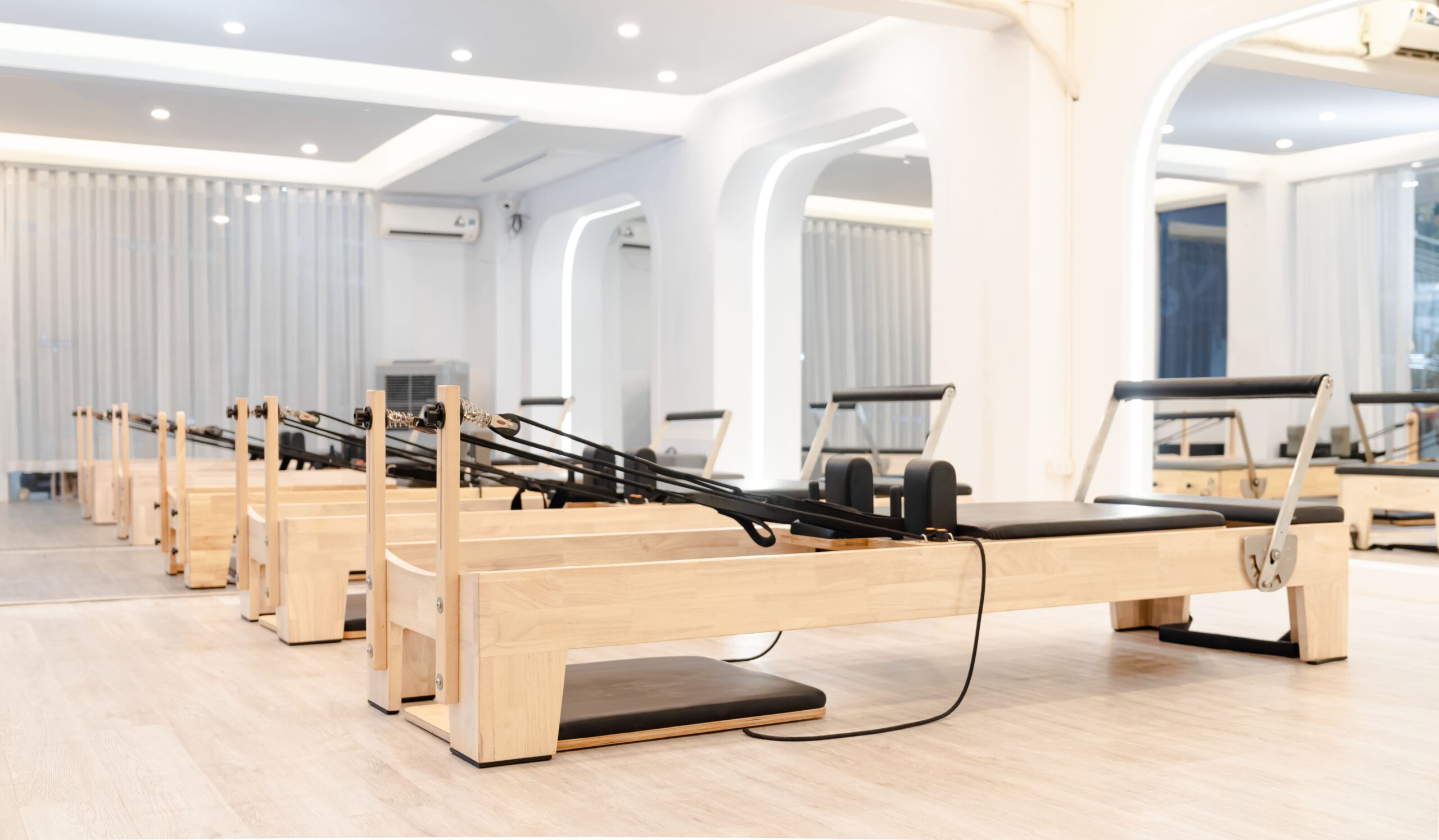 Specialiștii spun că este unul dintre cele mai solicitante exerciții cu impact redus. Foto: pexels.com