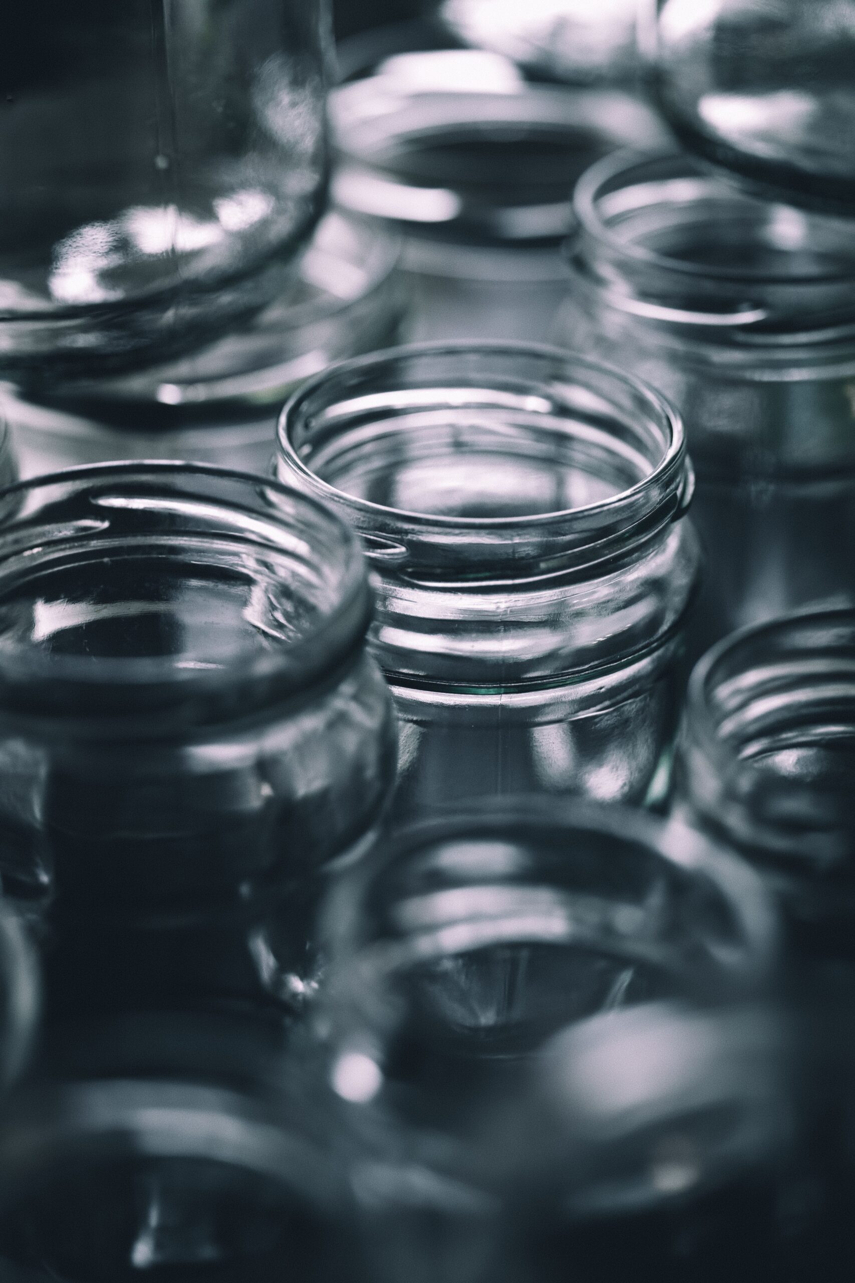 Un recipient igienizat corespunzător reduce riscul dezvoltării microorganismelor. Foto: pexels.com