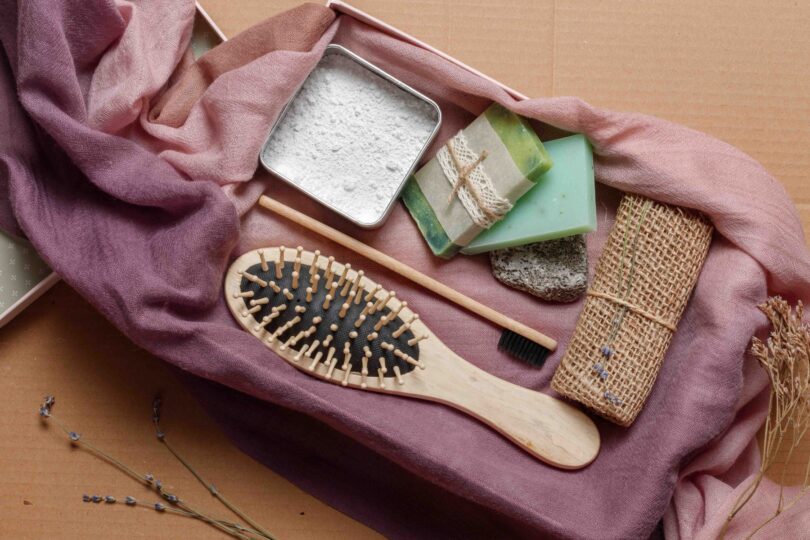 Natural, „clean” sau fără chimicale? Ce spune, de fapt, o specialistă despre cosmeticele preparate acasă și ingredientele considerate „toxice” din produsele pentru ten și păr EXCLUSIV
