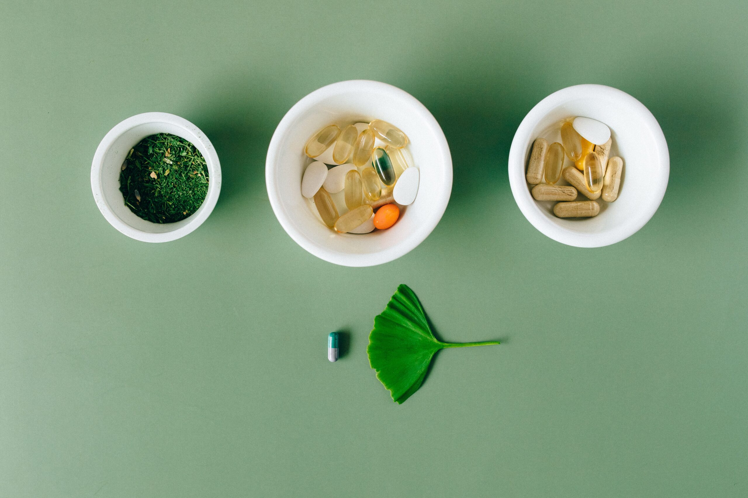 Inulina, o fibră prebiotică naturală prezentă în rădăcina de cicoare, topinambur și alte legume, poate reduce simptomele bolii. Foto: pexels.com