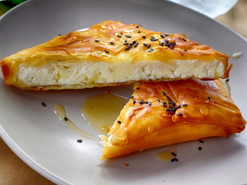 Câte calorii are o merdenea și de ce nu este recomandat să o mănânci zilnic. Ce spun specialiștii