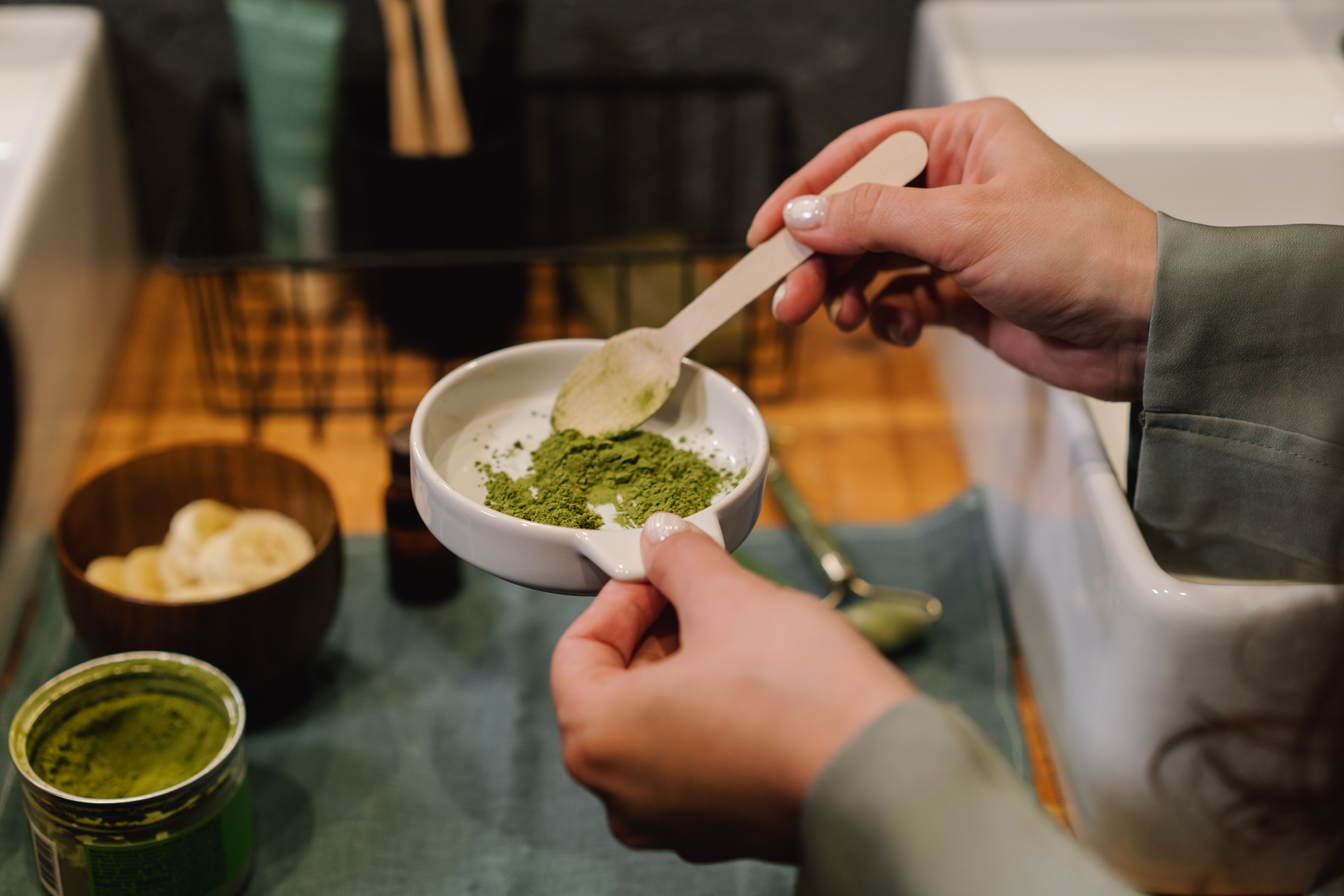 Chlorella este o algă microscopică de apă dulce, care se dezvoltă în medii acvatice și este cunoscută pentru concentrația sa ridicată de nutrienți. Foto: pexels.com