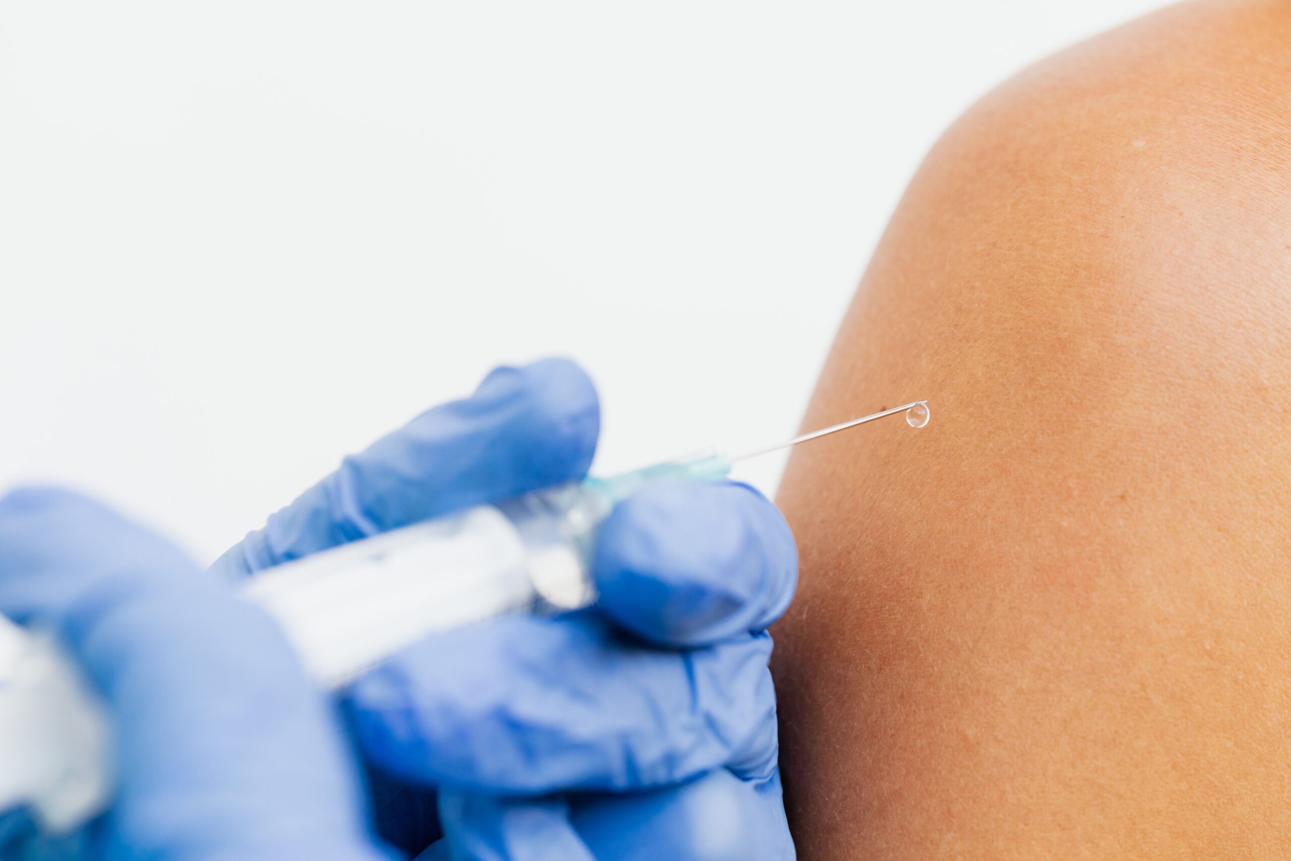Un studiu recent arată că vaccinul Shingrix scade cu 12% riscul de boli cardiovasculare. Foto: pexels.com