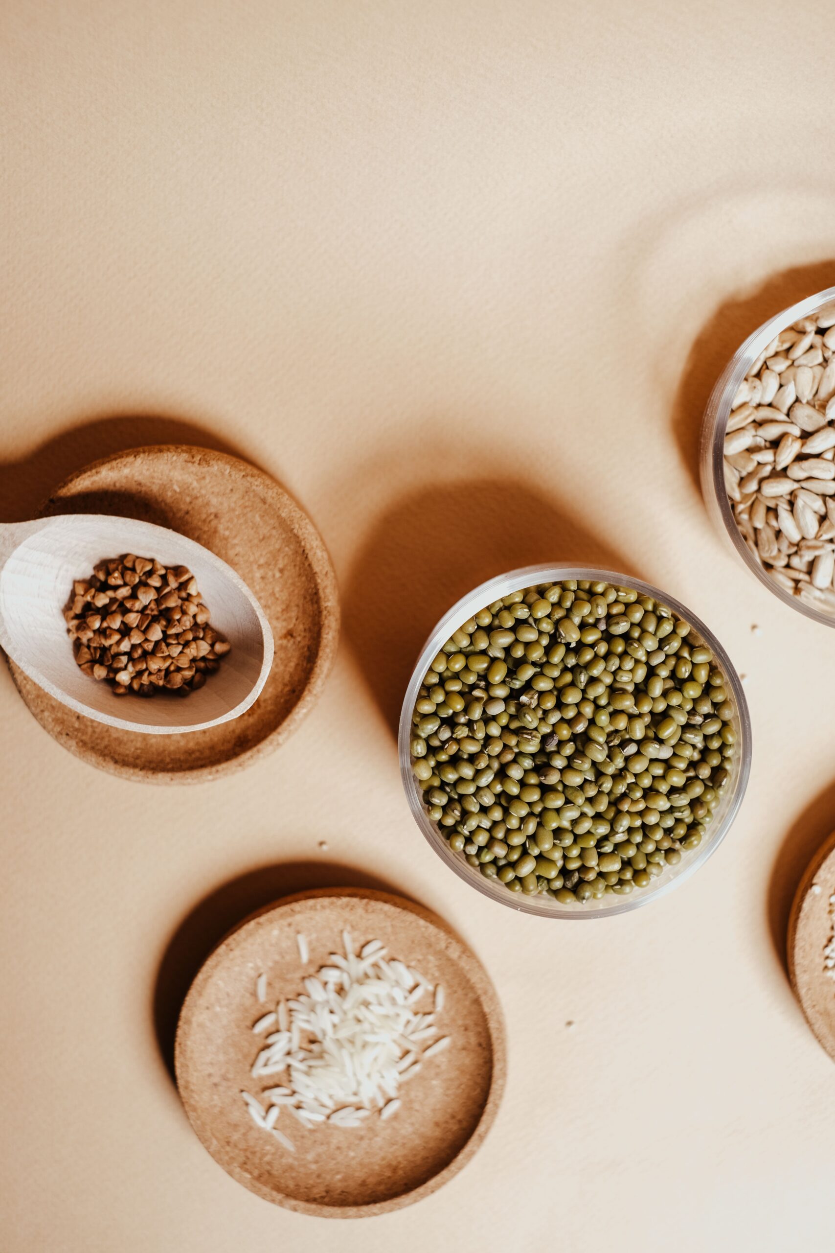 O deficiență a acestei vitamine poate provoca oboseală, iritabilitate, probleme de concentrare și chiar simptome neurologice. Foto: pexels.com