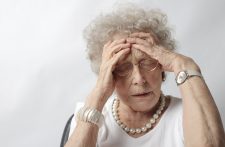 10 afecțiuni care ar putea avea legătură cu boala Alzheimer cu ani înainte de diagnostic. Ce au descoperit cercetătorii