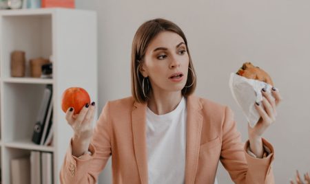 Ce se întâmplă cu creierul dacă nu consumi suficiente grăsimi. Alimentele care pot susține memoria și concentrarea