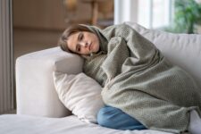 A devenit depresia „o modă”? Ce o deosebește de o simplă tristețe, cum se manifestă și cum se tratează, de fapt. Luminița Neagu, psiholog clinician: „Putem continua să avem o viață socială aparent normală, deși depunem un efort uriaș” EXCLUSIV